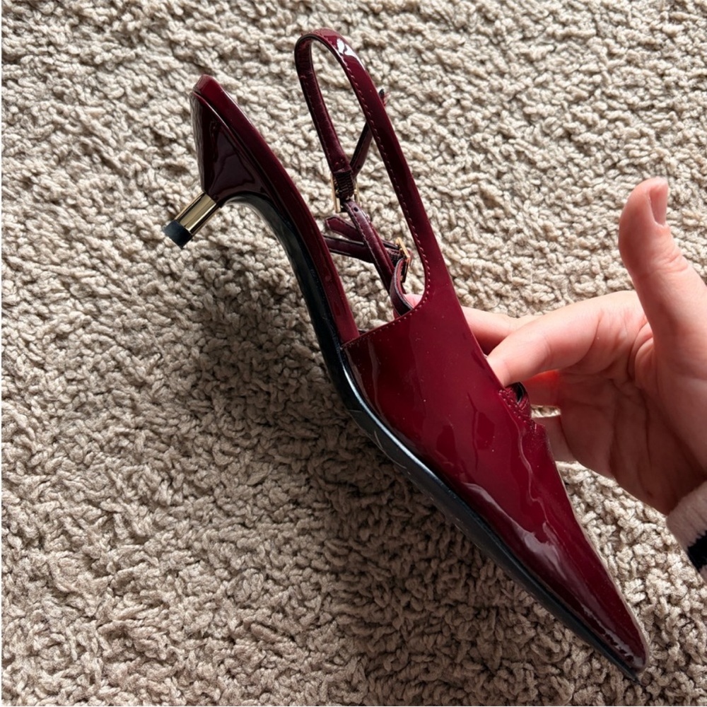 Charles & Keith Burgundy Slingback Kitten Heels Sz6 Elegant Everyday Nightwear - Picture 5 of 7